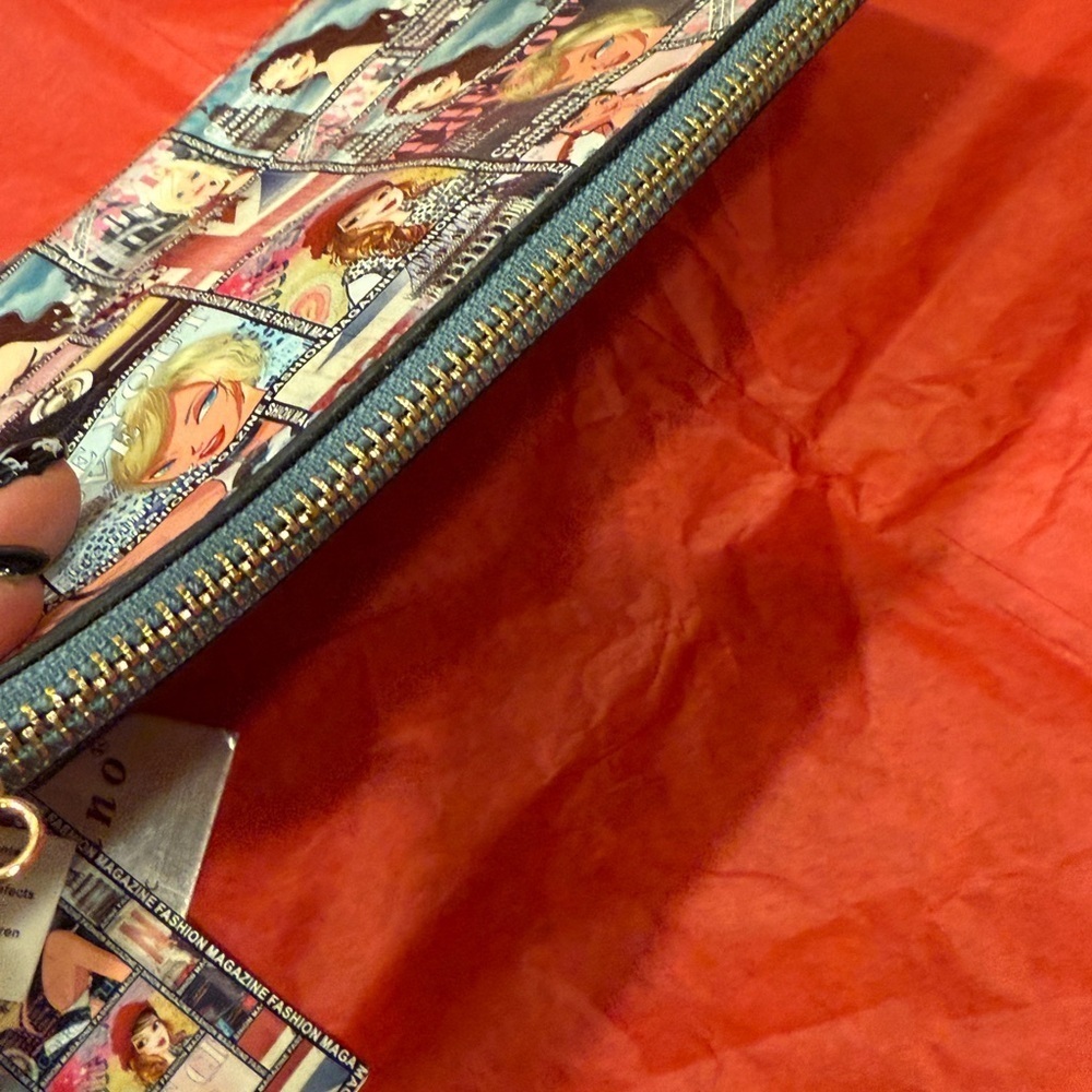Brentano Comic Print Bag Wristlet Purse Black 12x7 NEW - Picture 14 of 14